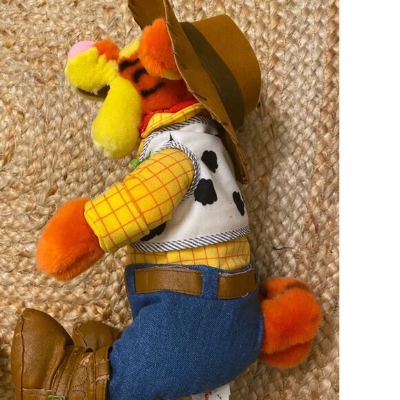 Disney Store Tigger Dressed as Woody Plush - Picture 5 of 6